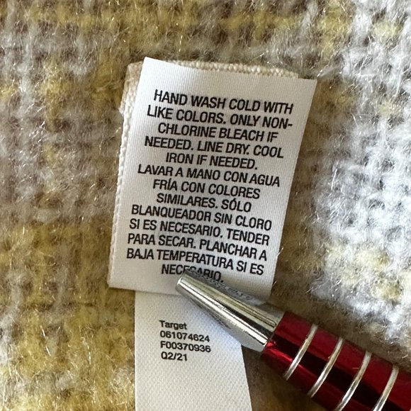 Universal Thread Women's One Size Scarf Orange Plaid Blanket New With Tags - Picture 5 of 10